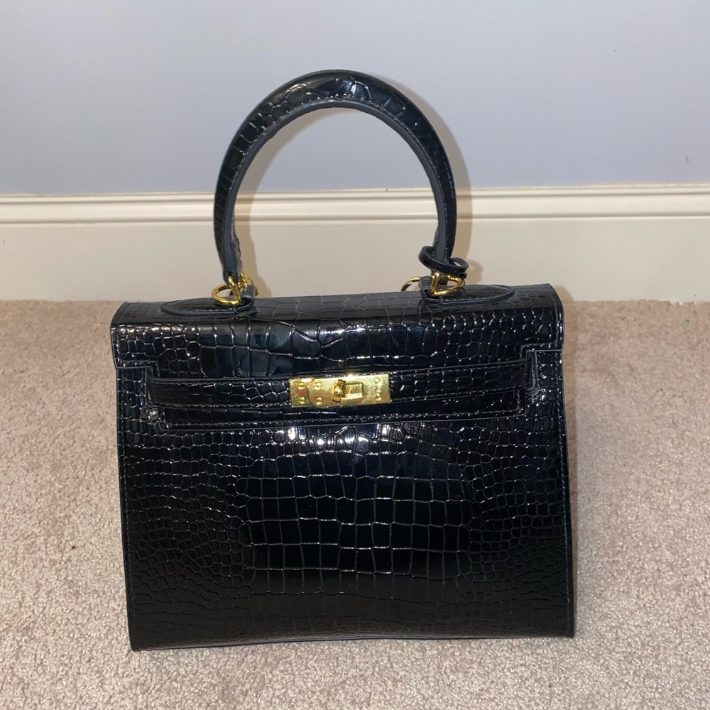 NWOT Akira Mock Croc Patent Leather Bag with Top Handle - Picture 6 of 6